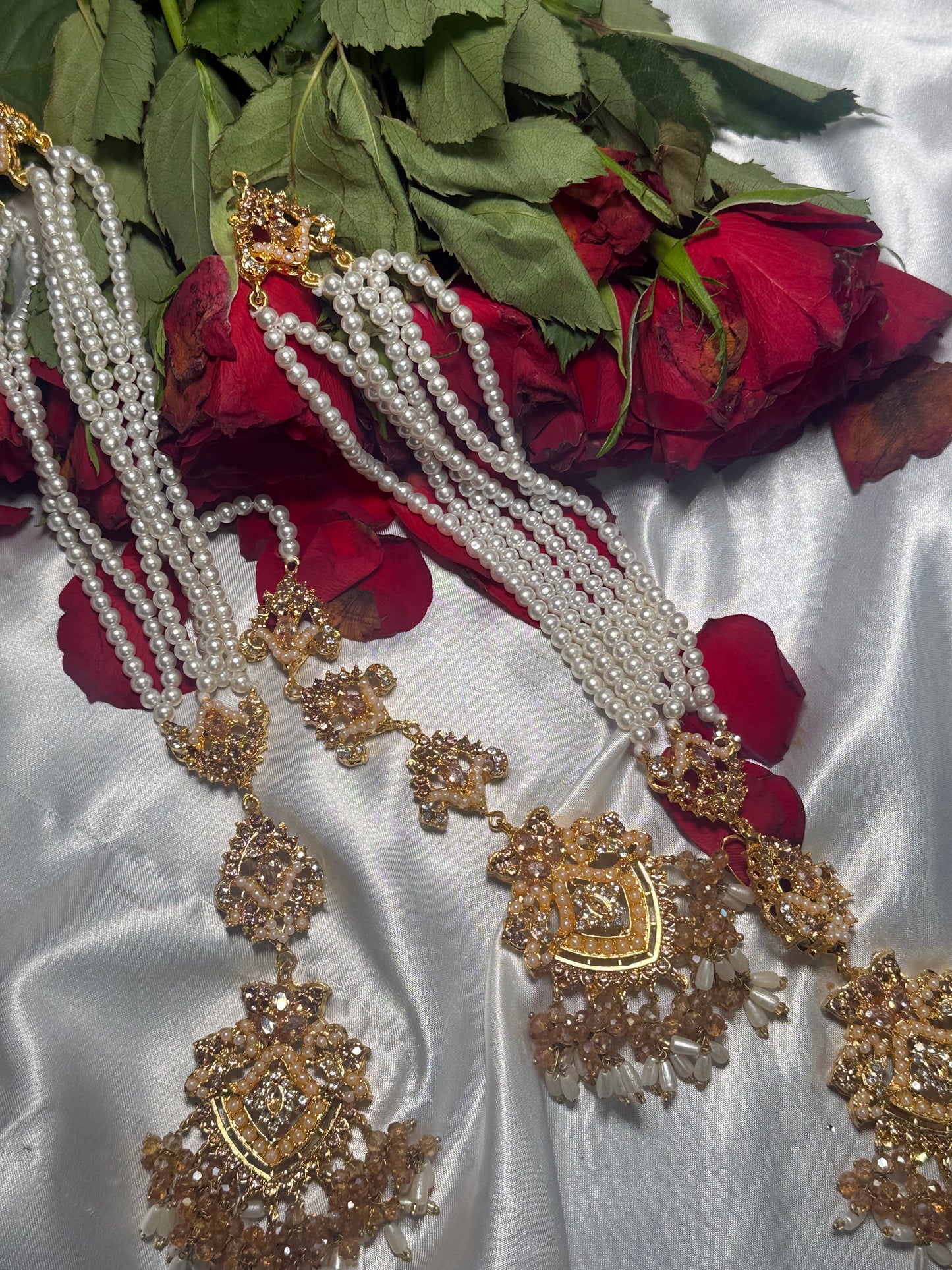 Aneela - Sahara earrings tikka
