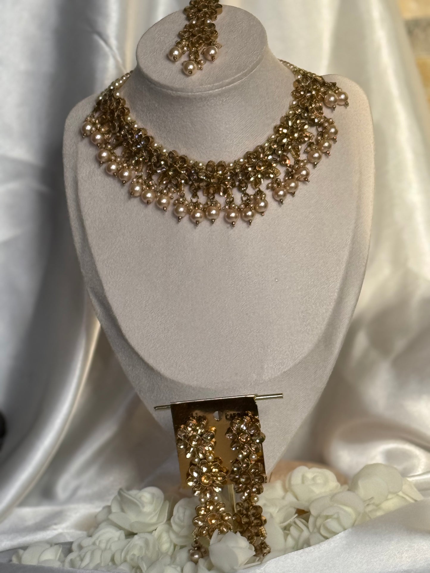 Aabroo - Necklace set