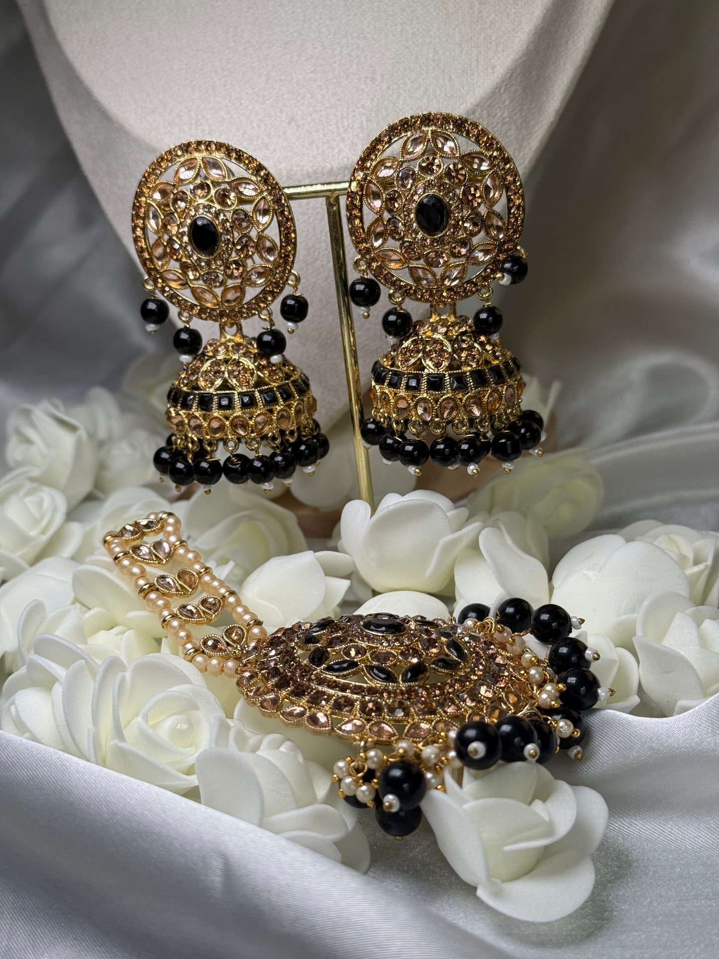 Tabina - Jhumke with Tikka 3 Colours available