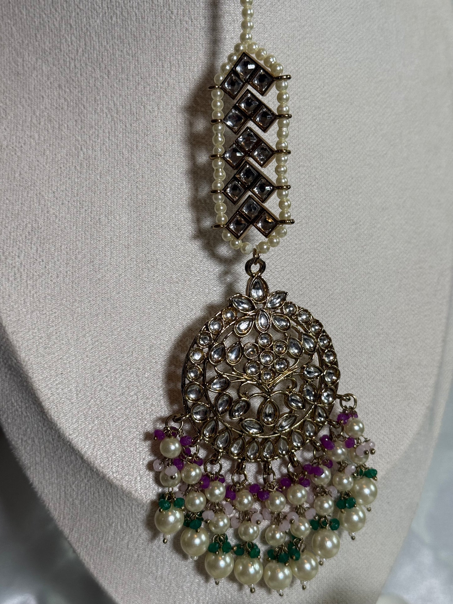 Nayab - Earrings Tikka set