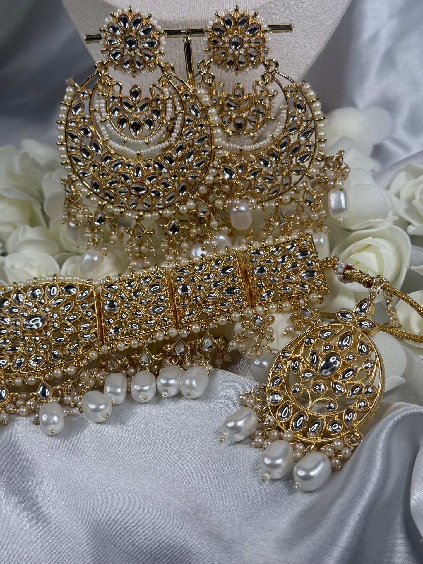 Rameesha - Choke with Oversized earrings and tikka