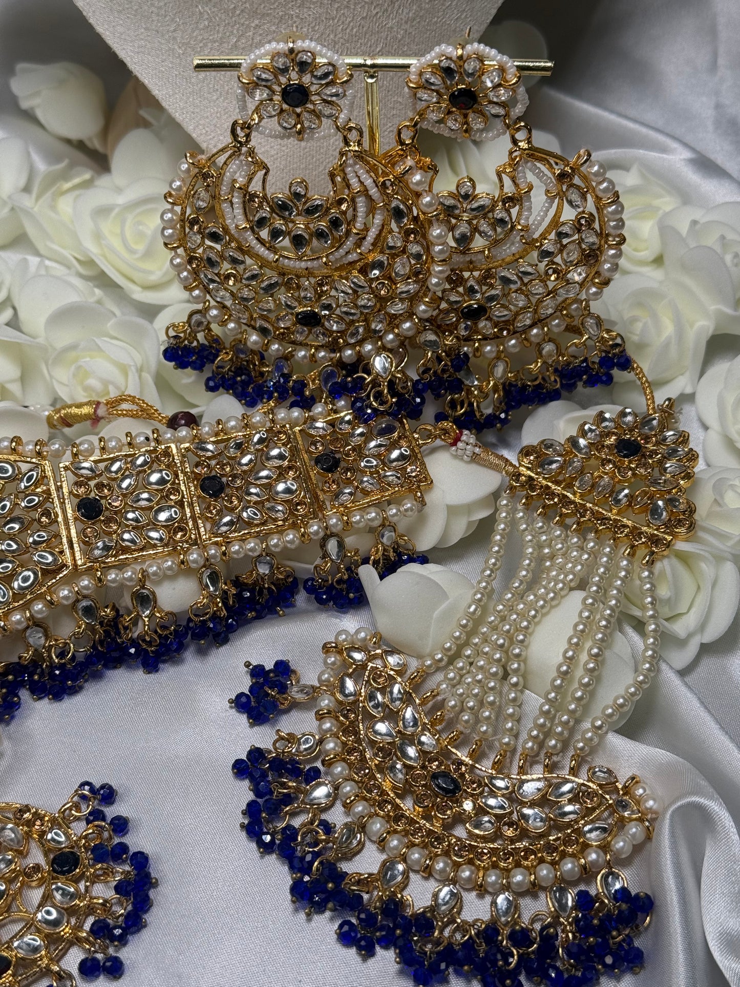 Dur-e-Nayab - Choker set 2 Colours available