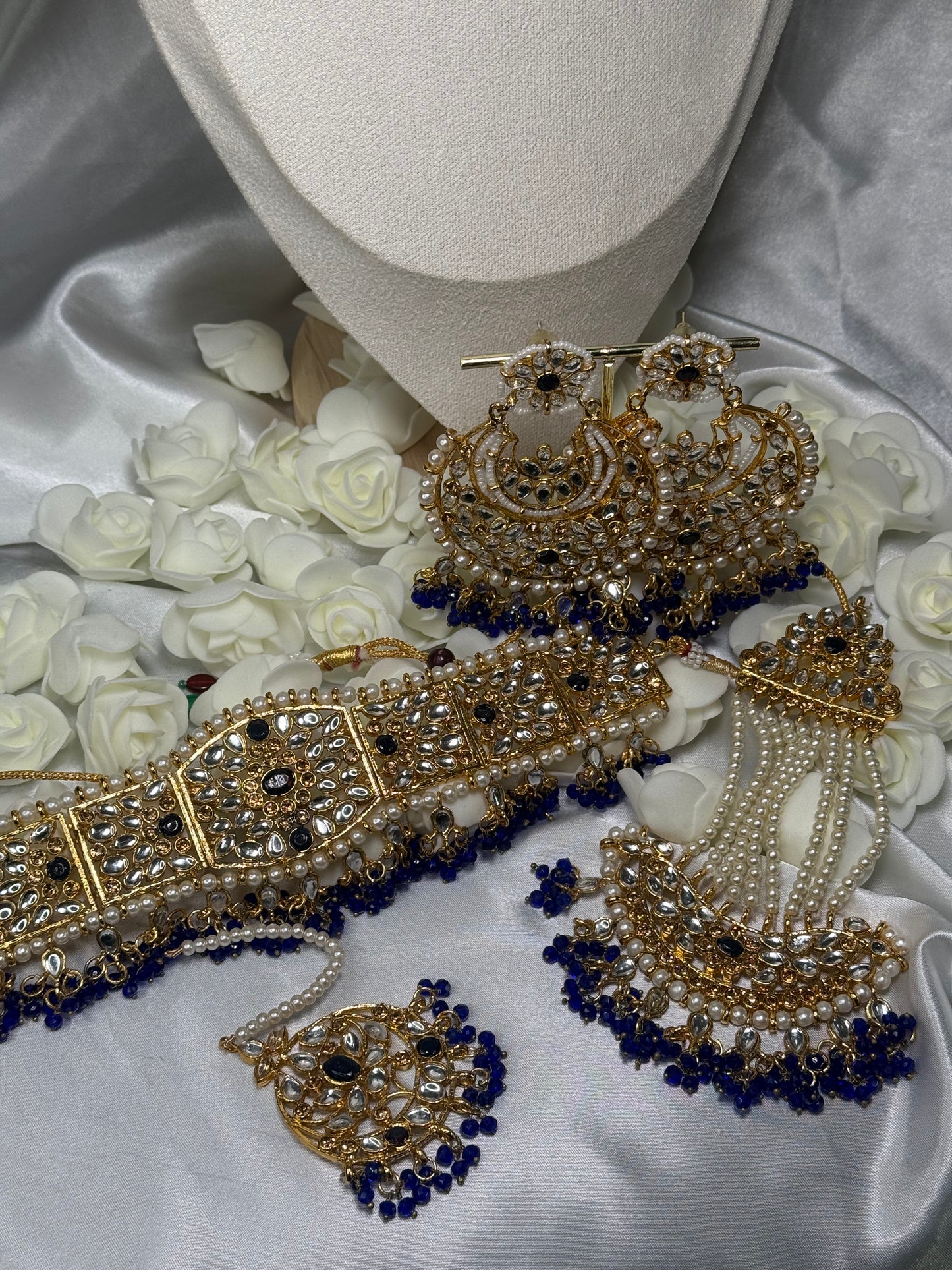 Dur-e-Nayab - Choker set 2 Colours available