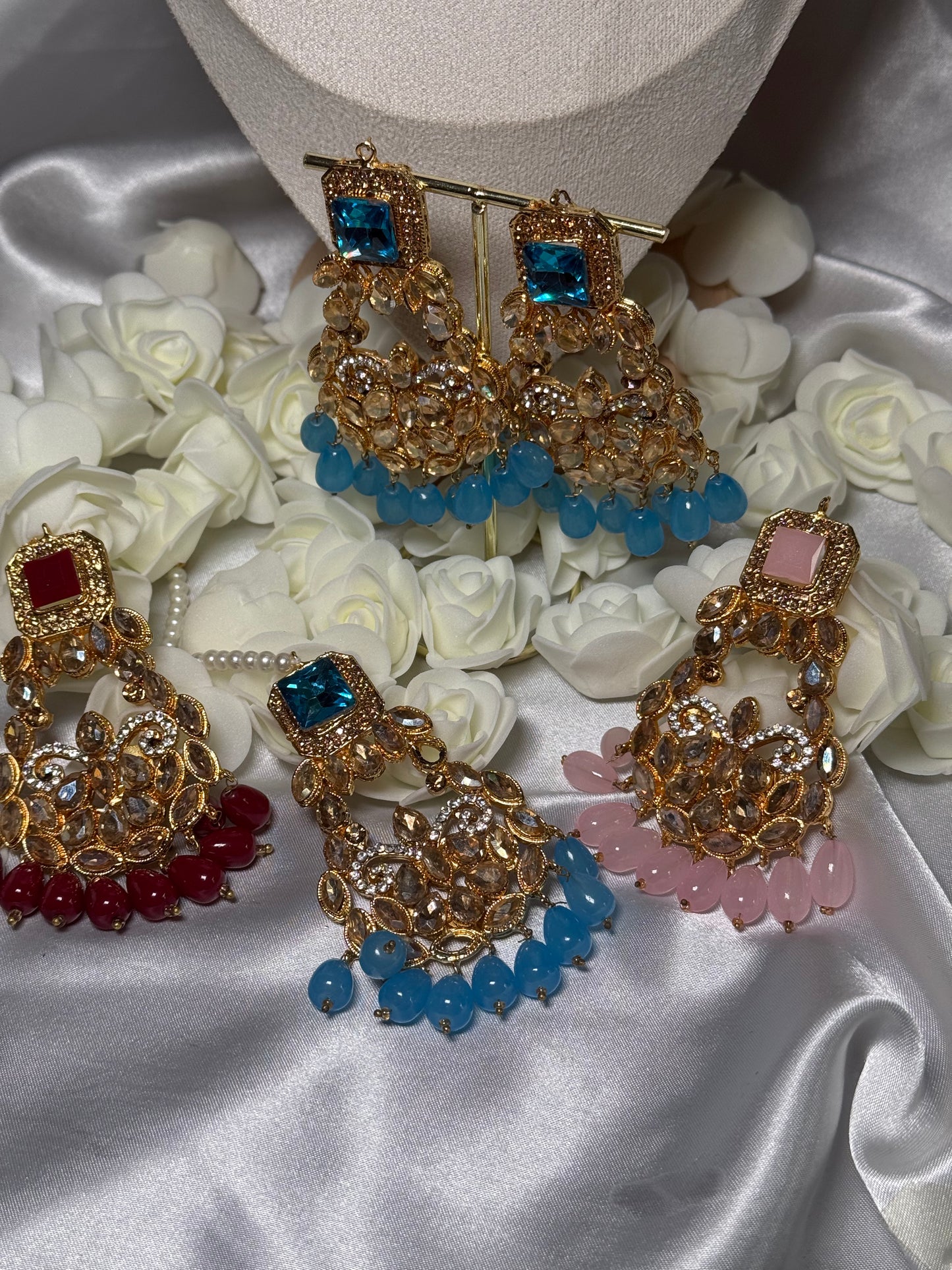 Gulbano - Earrings Tikka set in 3 Colours