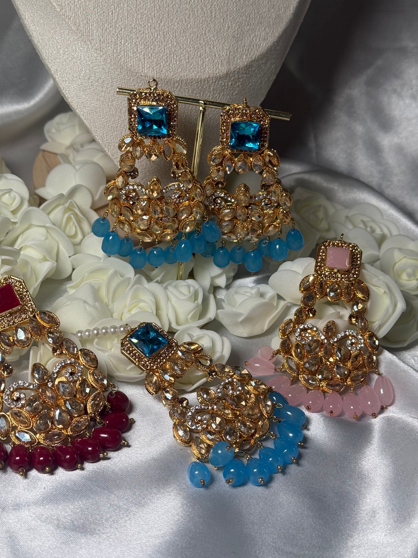 Gulbano - Earrings Tikka set in 3 Colours
