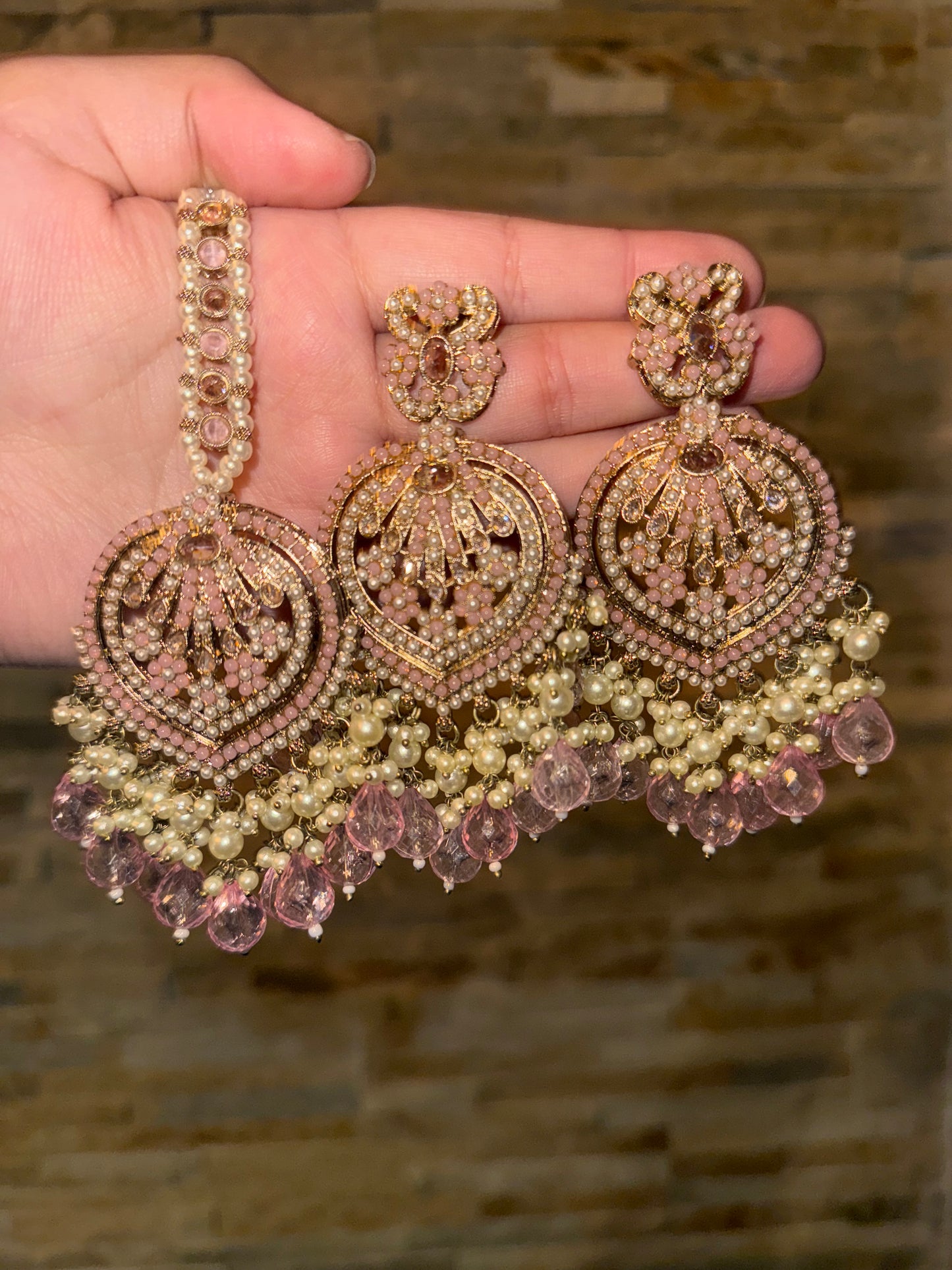 Roha - Earrings tikka