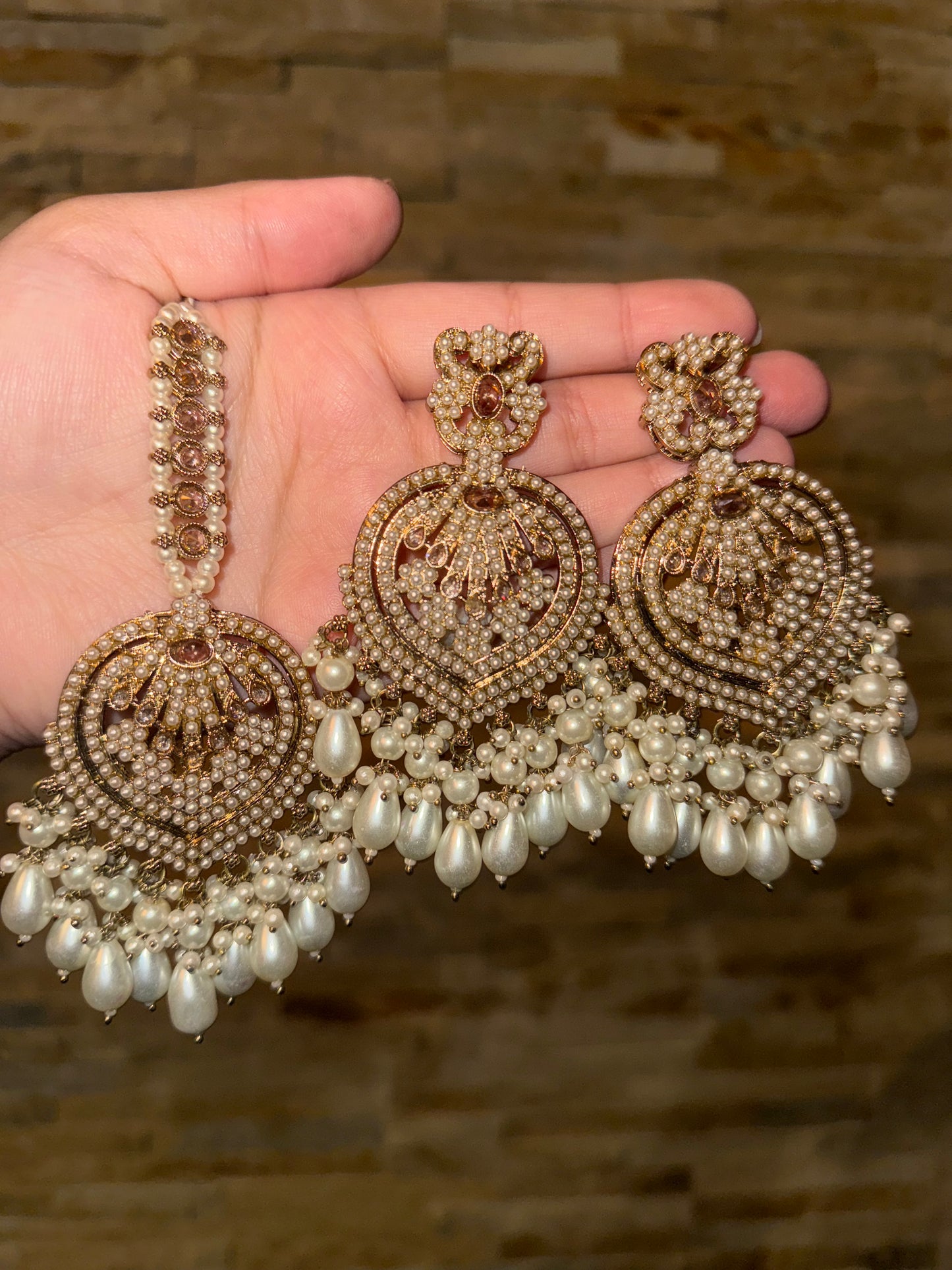 Roha - Earrings tikka