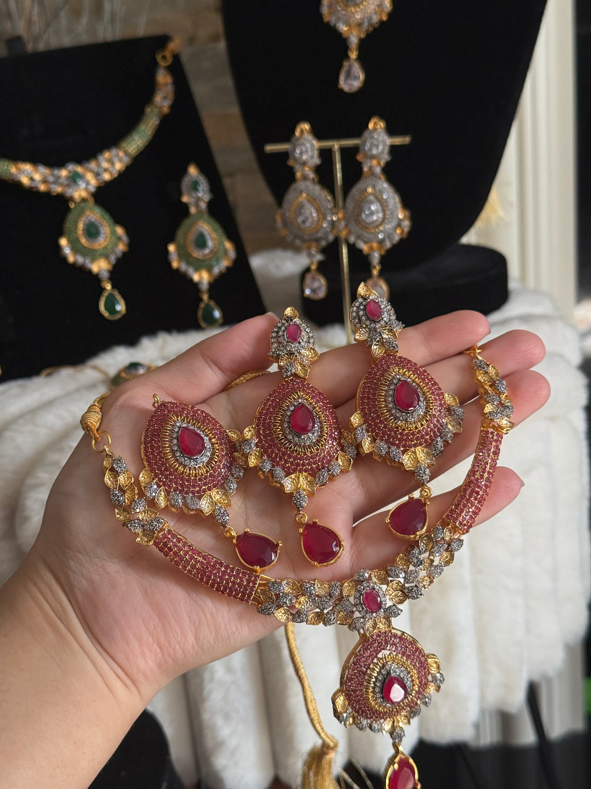 ANAB - Necklace set with earrings and tikka | 10 colours available