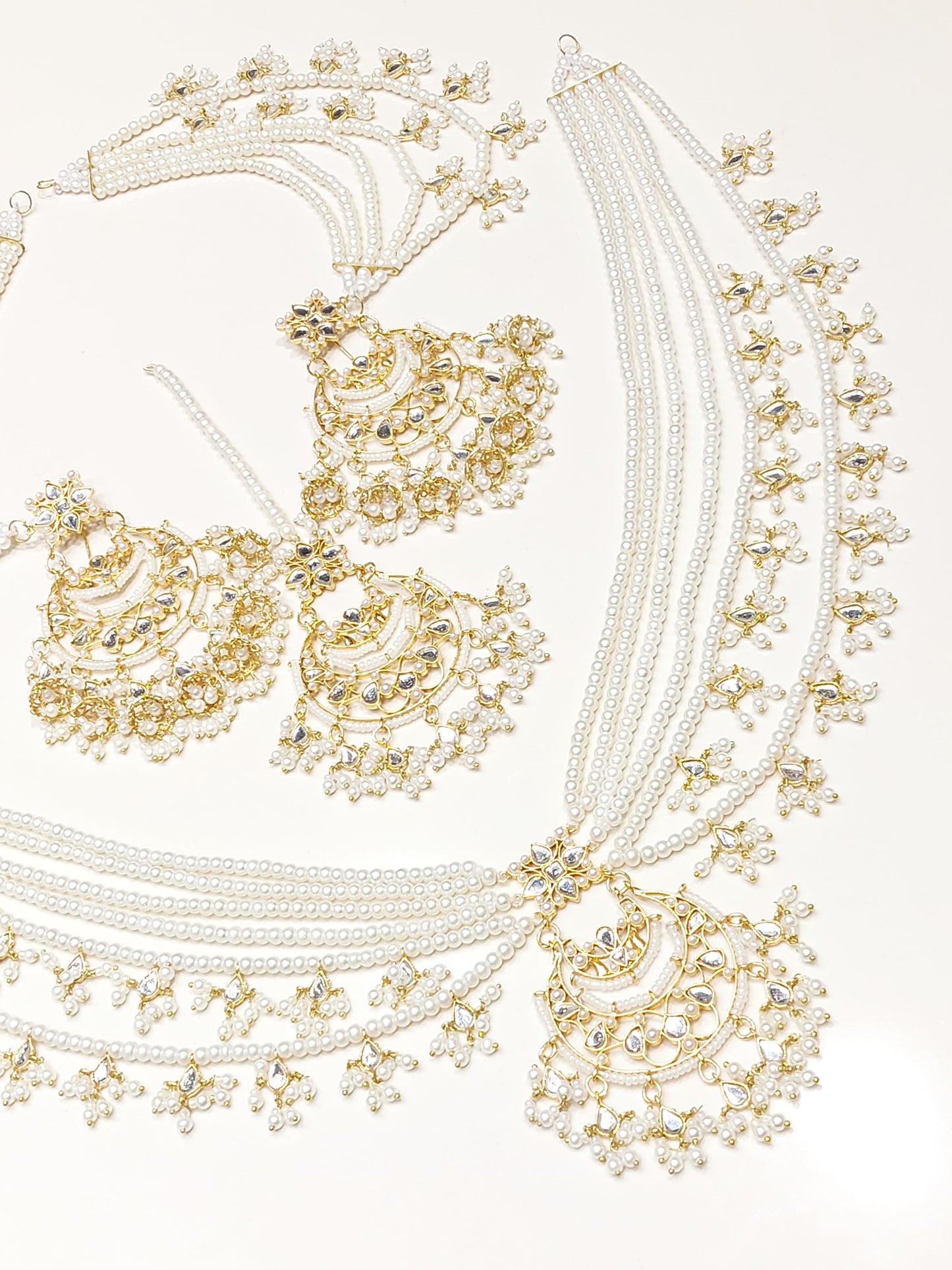 NUR - Mala set with sahara earrings and tikka