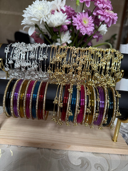 Glass bangle set