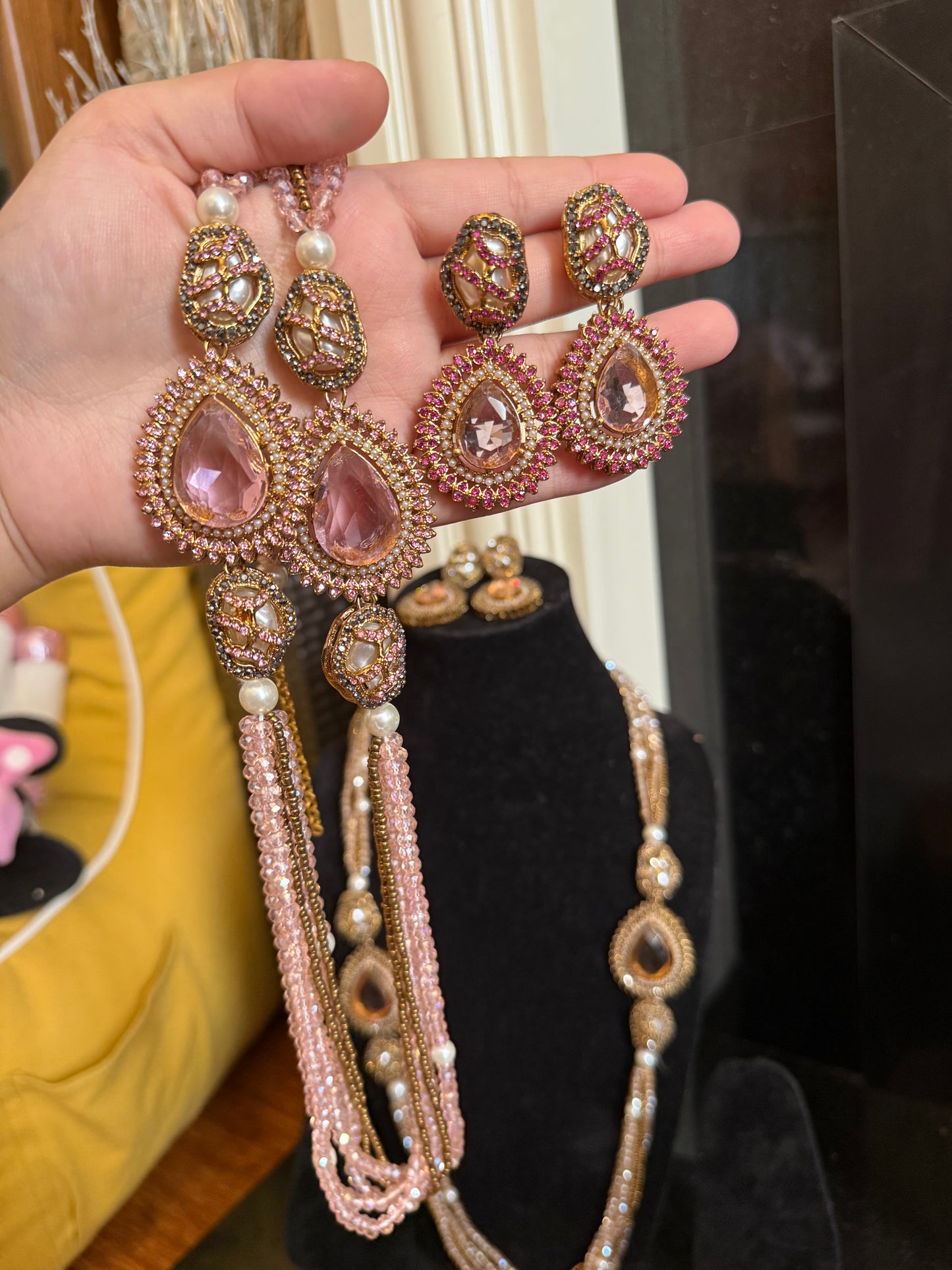 Long Mala with earrings | available in 6 colours