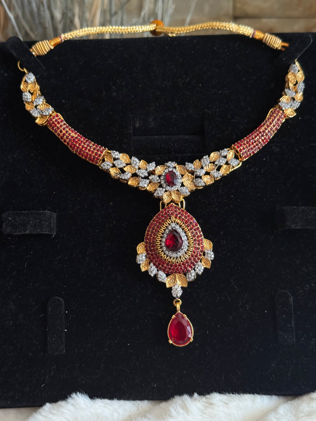 ANAB - Necklace set with earrings and tikka | 10 colours available