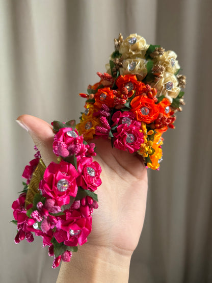 Flower Gajra Bangles (artificial flowers) fit till size 2.8 ONLY!