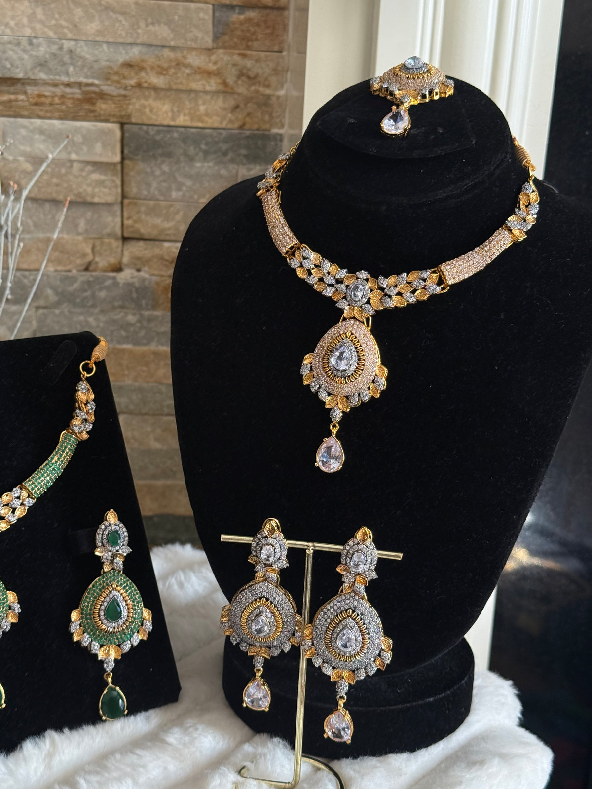 ANAB - Necklace set with earrings and tikka | 10 colours available
