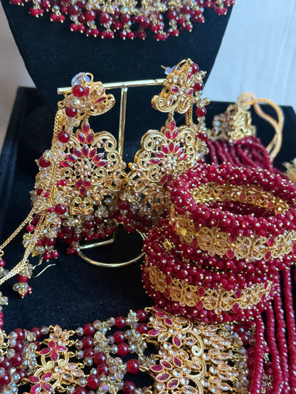 Humna - Heavy Bridal set includes: Mala, choker, Jhumar, Earrings and Tikka