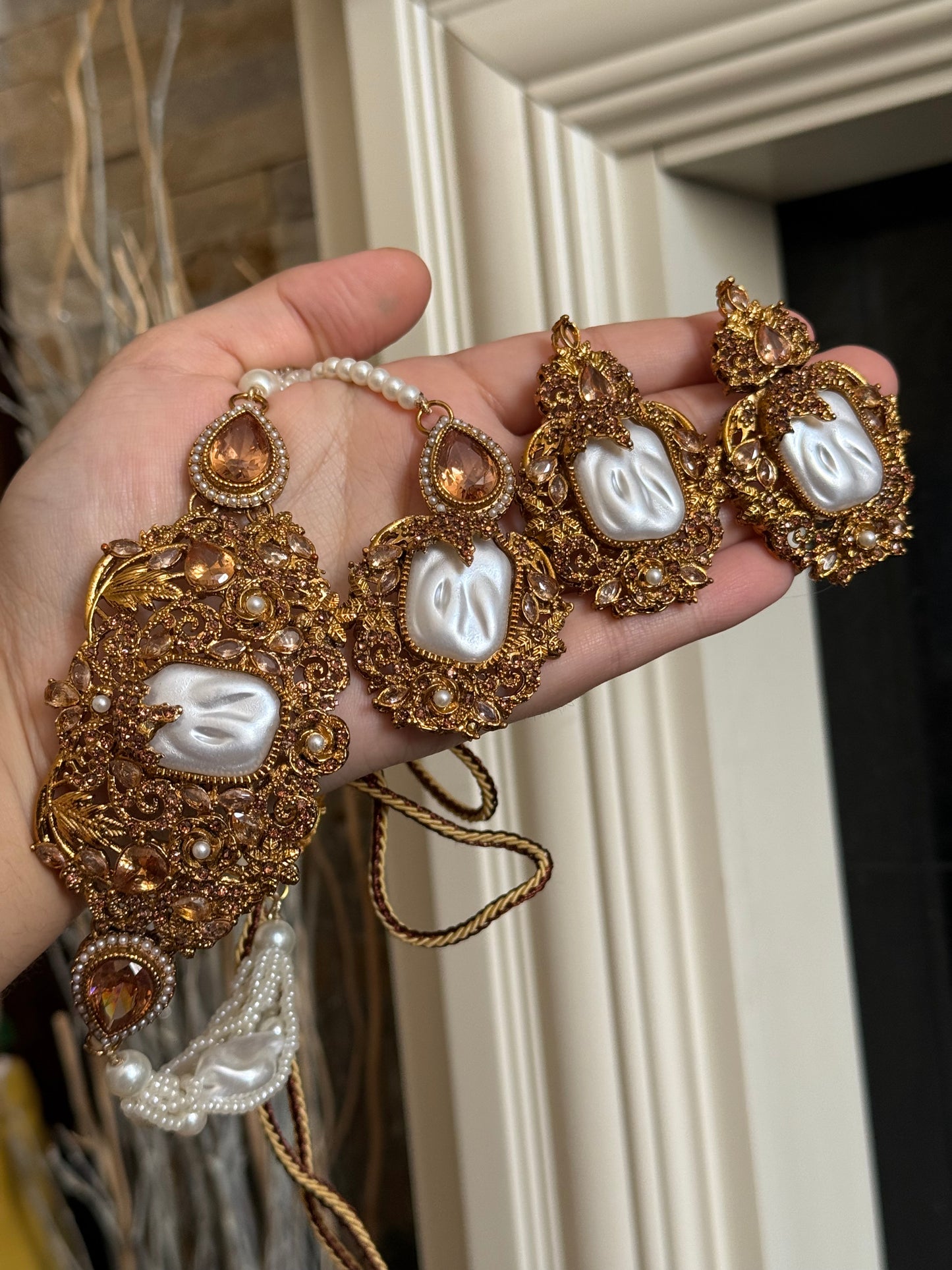 SAFA - Turkish choker set with earrings and tikka | available in 14 colours